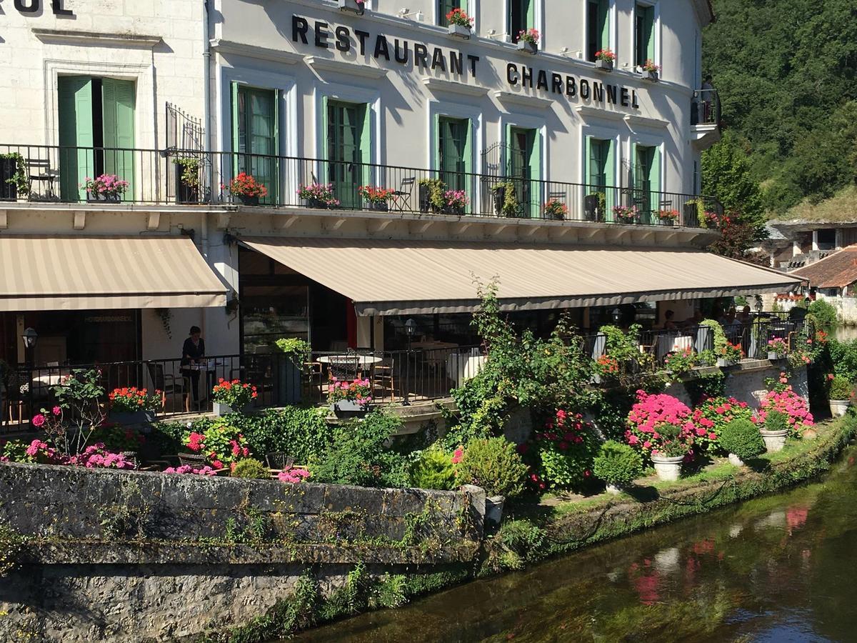 Hotel Restaurant Charbonnel Brantome Exterior photo